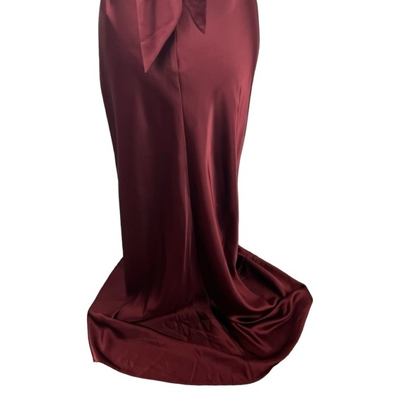 LOVELY TWIST HALTER BRIDESMAID MAXI TRUMPET GOWN IN CABERNET NWT WOMEN'S SMALL - Picture 10 of 15